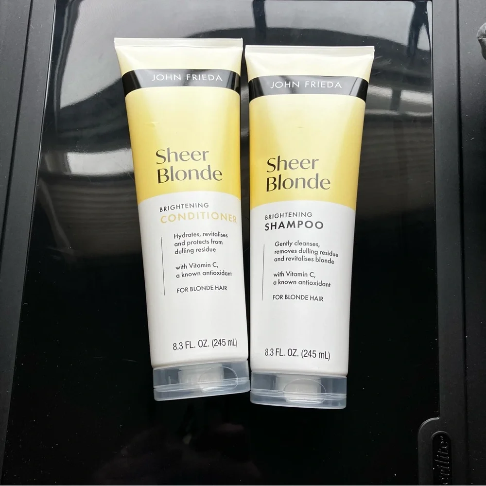 John Frieda Sheer Blonde Brightening Shampoo and Conditioner Set - Picture 1 of 1
